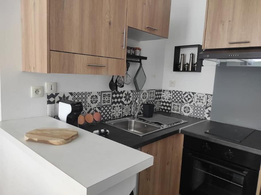 Fadil Daire Valenciennes Dış mekan fotoğraf